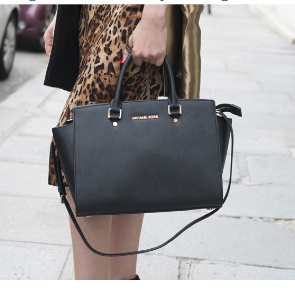 Michael Kors Selma Tote - Picture 13 of 13